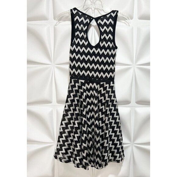 Studio Y Sz XS Black White Chevron Herringbone Lace Fit and Flare Dress Metallic - Picture 5 of 15
